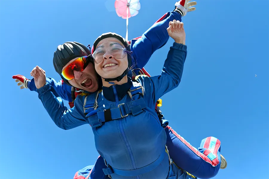 тандемен скок с парашут